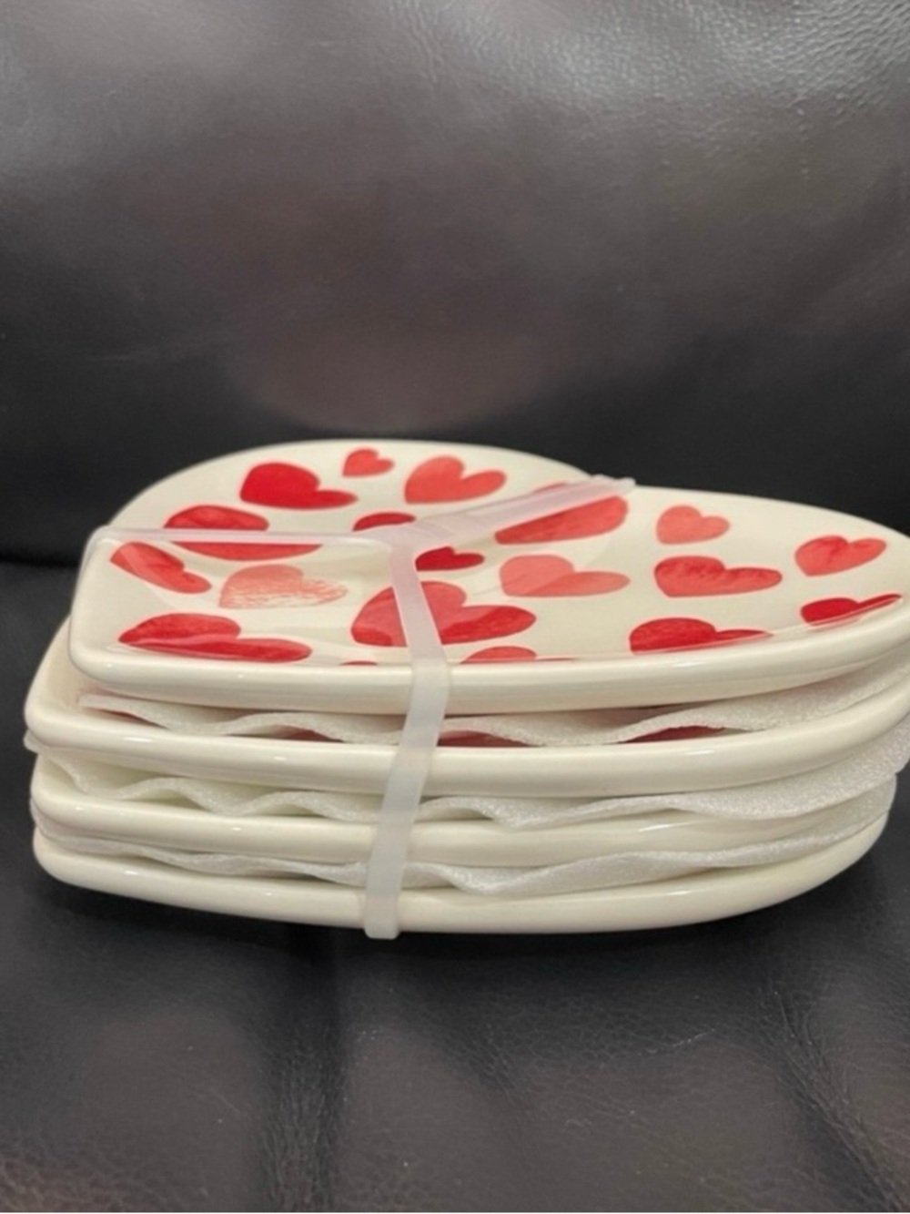 Heart-Shaped Ceramic Plate with Red Heart Pattern - Picture 3 of 5